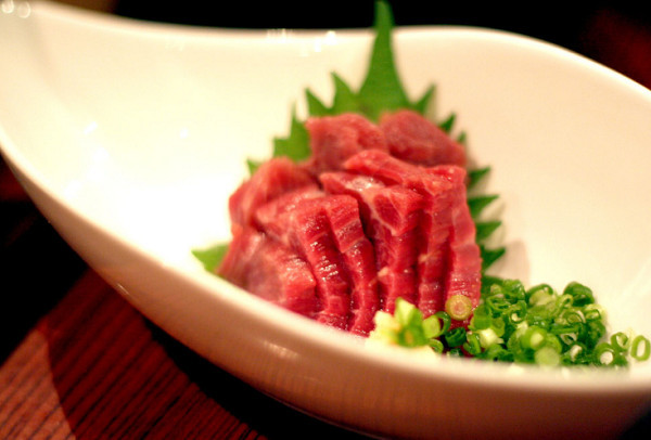 Sashimi là gì? Các loại sashimi và cách ăn chuẩn như người Nhật