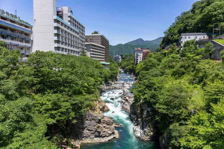 Onsen là gì? những quy tắc thú vị khi tắm Onsen Nhật Bản